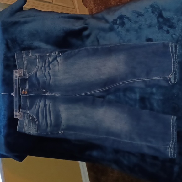 LANE BRYANT CROPPED JEANS, SIZE 18, TIGHTER TUMMY TECHNOLOGY. - Picture 7 of 11